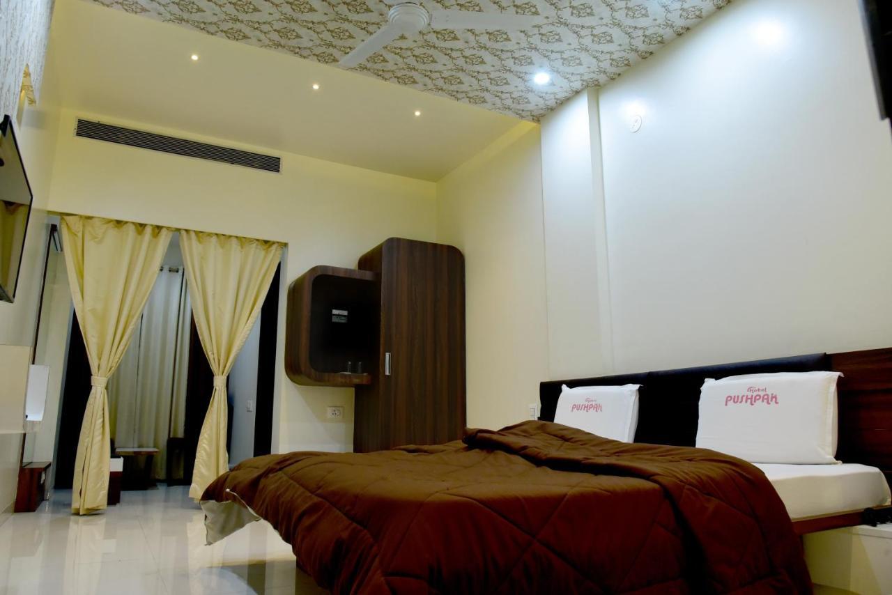 Hotel Pushpak Satara Exterior photo